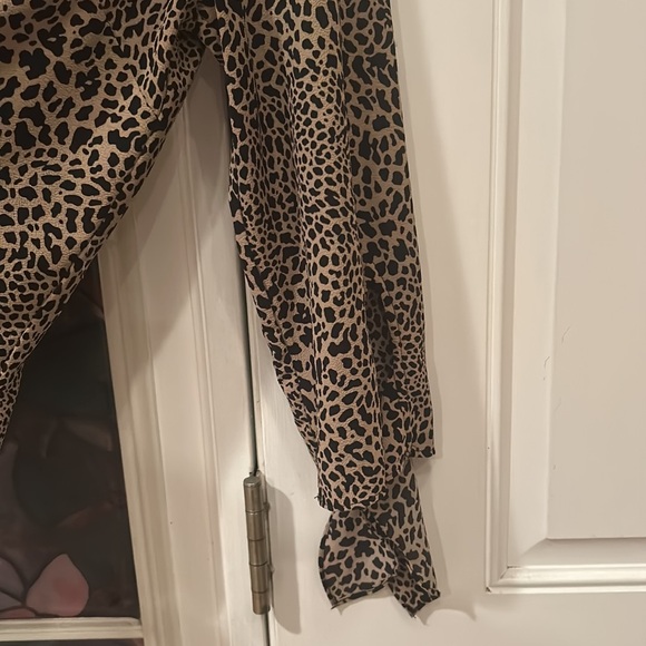 Sz Small Michael Kors Cheetah Print Blouse - Picture 3 of 4